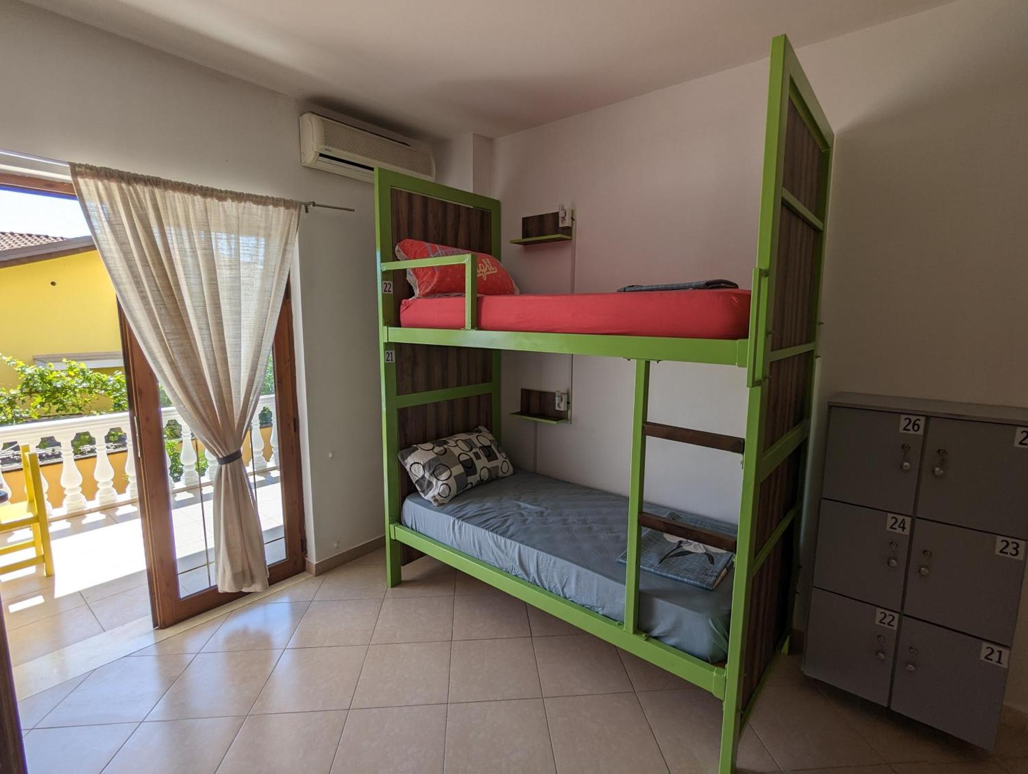 Tias Hostel Шкодер Экстерьер фото