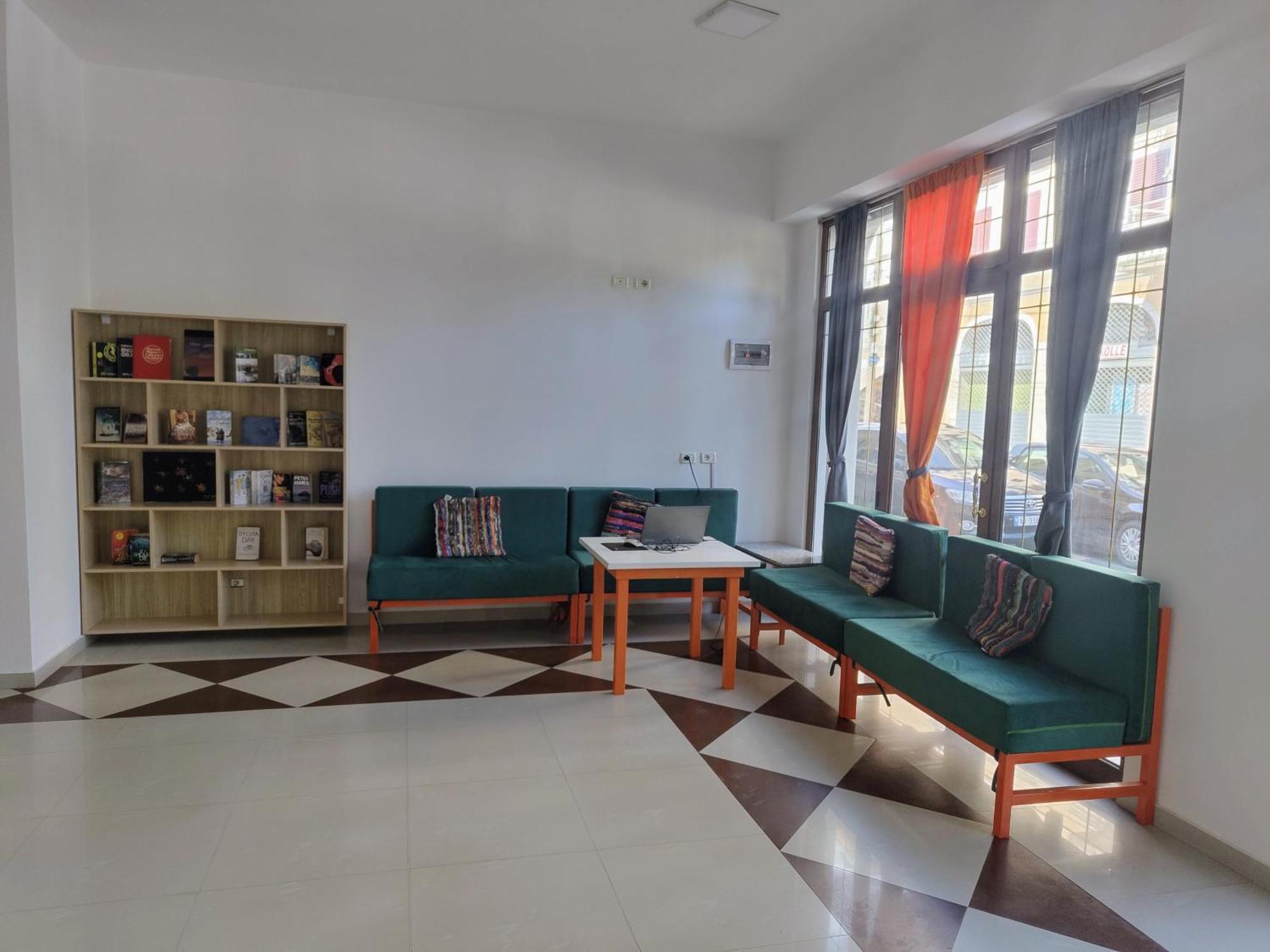 Tias Hostel Шкодер Экстерьер фото