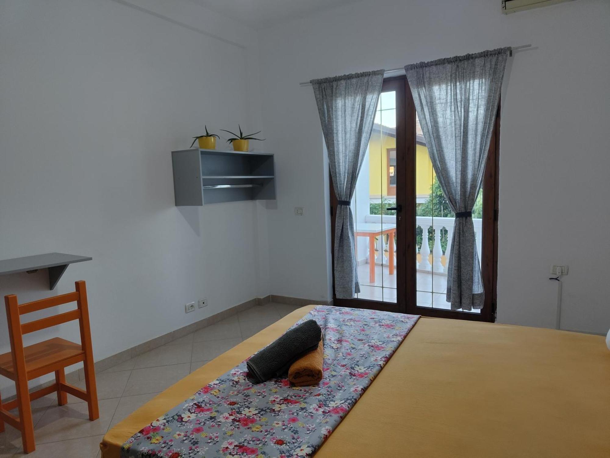 Tias Hostel Шкодер Экстерьер фото